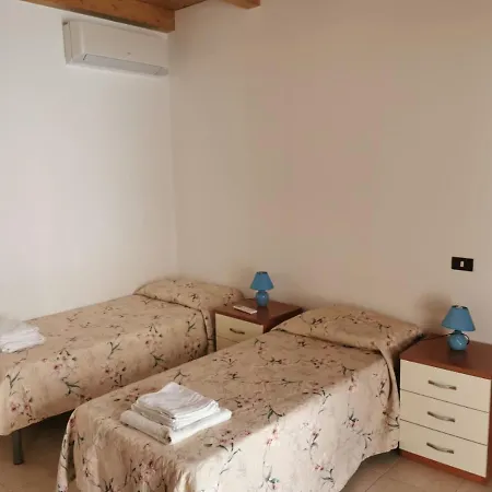 Casa Uguaglianza Holiday home Camini